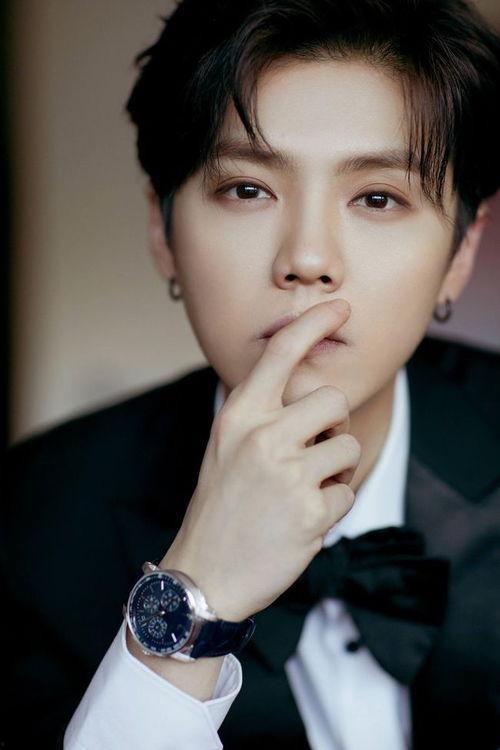 鹿晗娱乐吃瓜,幕后故事与精彩瞬间  第3张